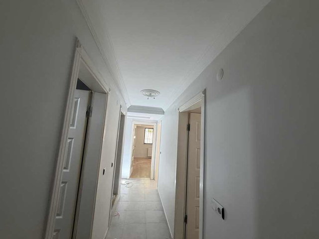 ATAKUMDA YAŞAMIN MERKEZİNDE GENİŞ VE KULLANIŞLI SATILIK  3+1