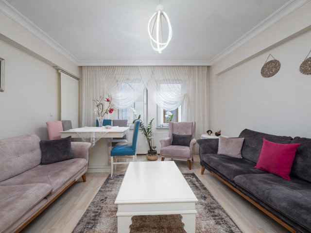 REMAX ADVANTAGE'DEN KREDİYE UYGUN KARNUR İNŞAAT YAPIMI GENİŞ 2+1 DAİRE