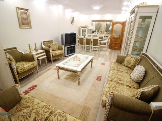 TRAMVAY' A 2 DK MESAFEDE İÇİ YAPILI 3+1 160M2 K.OTOPARKL