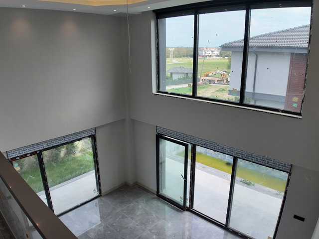RE/MAX LAND'DEN AMBARDERE'DE SİTE İÇİNDE MÜSTAKİL 6+2 VİLLA