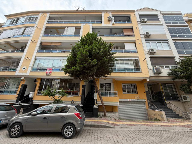 İZMIR KARŞIYAKA YALI MAH. KIRALIK 2+1 DAIRE