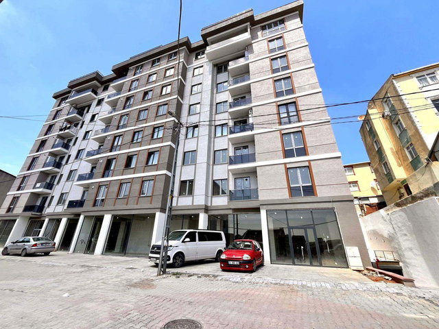 SATILIK SIFIR VE BOŞ 3+1 GENIŞ DAIRE- BALKONLU / OTOPARKLI