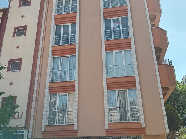 ÇAYIROVA ÖZGÜRLÜK MAH KİRALIK 2+1 DAİRE