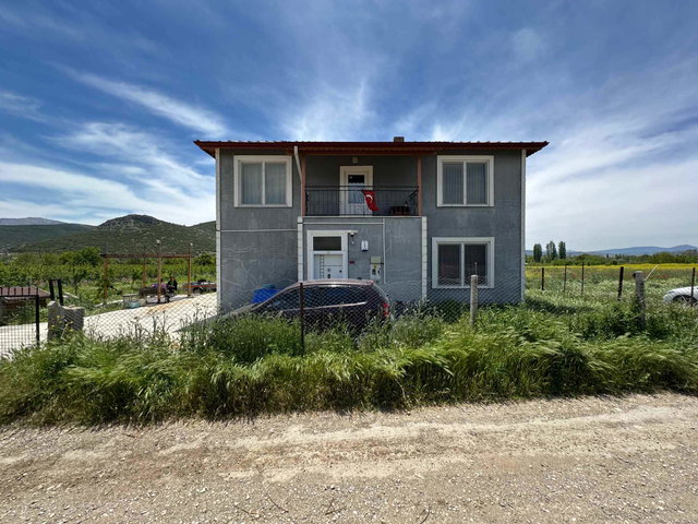 ISPARTA BÜYÜKGÖKÇELI’DE MÜSTAKIL MODERN DONANIMLI SATILIK 4+1 VILLA