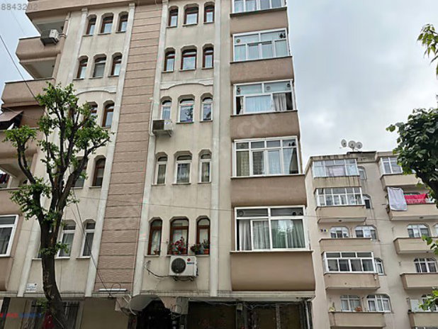 YAYLA MERKEZDE 3+1 GENIŞ FERAH KULLANIŞLI ARA KAT