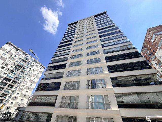 GÜVENTEPEDE KATTA SATILIK 4,5+1 LÜX SİTE DAİRESİ