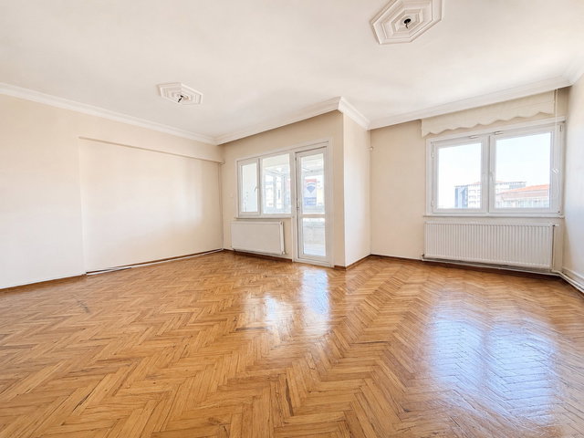 BEYLIKDÜZÜ ADNAN KAHVECI MAH HASBAHCE SITESI B1 BLOK KIRALIK 3+1 DAIRE