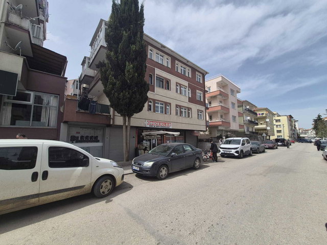 SİNCAN MERKEZ İSTASYON MAHALLESİNDE HARİKA KONUMDA KİRALIK 3+1 DAİRE