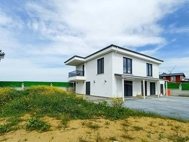 ÇATALCA İNCEĞİZ’DE 800 M² BAHÇE İÇERİSİNDE MÜSTAKİL VİLLA + 800 M² 'LİK YAPISIZ PARSEL