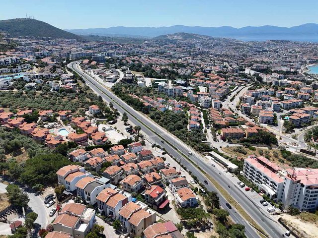 DENİZ MANZARALI YAŞAM SİTESİ 5+1 FOURLEX