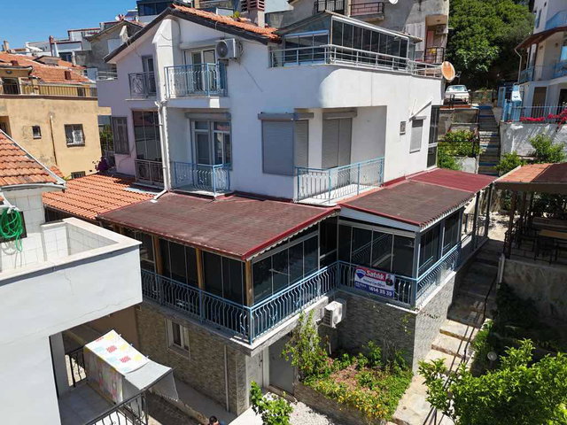 DENİZ MANZARALI YAŞAM SİTESİ 5+1 FOURLEX
