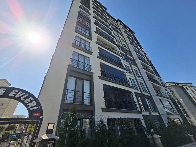 TUZLA AYDINLI MAHALLESİNDE EBEVEYN BANYOLU SATILIK 3+1 DAİRE