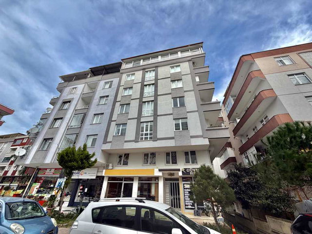 ATAKUM'DA SAHİLE ÇOK YAKIN SATILIK 4+1 TERTEMİZ DUBLEKS