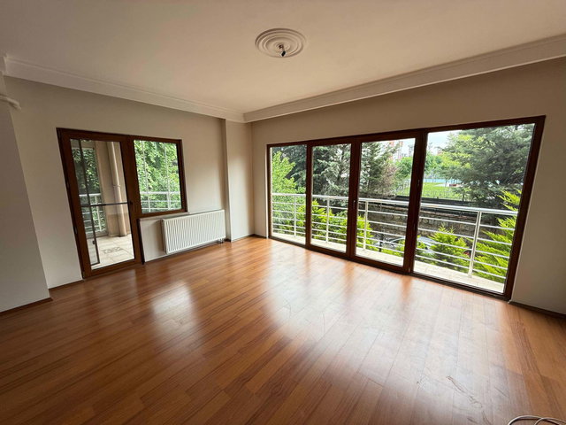 İDEALİSTKENT IDEALIST KENT RESMİ OFİSİ ÇAMAŞIR ODALI 142 M2 2+1