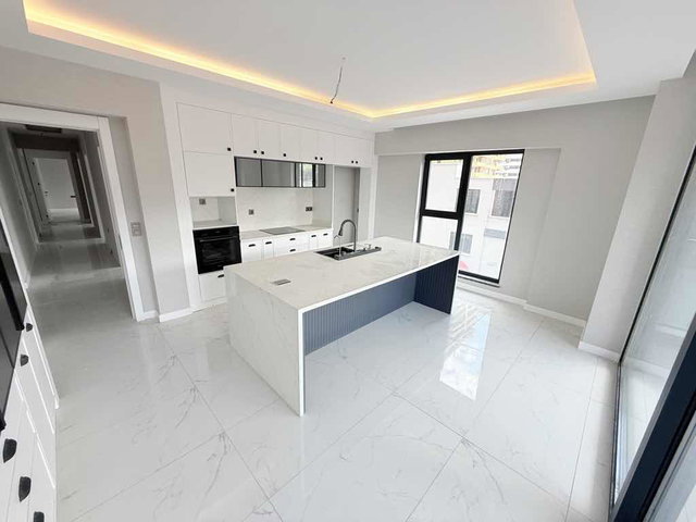 REMAX NEST’DEN OVACIK FİLE YANI YOZGAT BULVARI CEPHE 4+1 200 M2