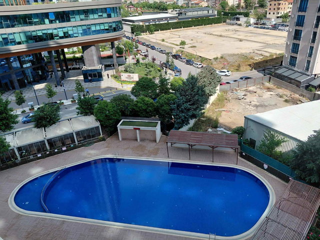 DELUXİA DRAGOS SATILIK 1+1 HAVUZ MANZARALI BOŞ YATIRIMLIK GÜZEL DAİRE.