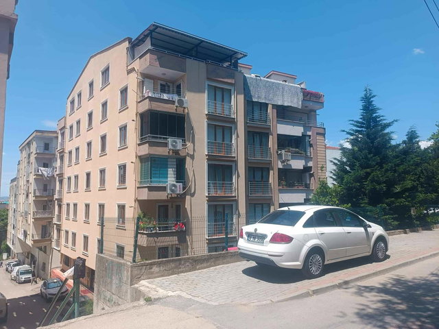 REMAX BEYAZ ÇEKIRGE DEVLET HASTANESI KARŞISI 3+1 ARA KAT BAKIMLI DAIRE
