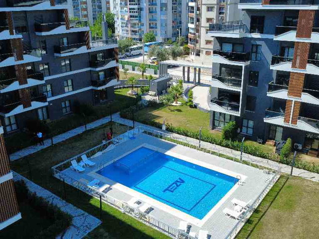 ÇİĞLİ BALATÇIK'TA AZEL DELUXE SİTESİNDE SATILIK FIRSAT 2+1 DAİRE