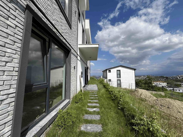 RE/MAX SOFT BARIŞ BAŞOL'DAN SERDİVAN'DA MANZARALI TRIPLEX​ VİLLALAR