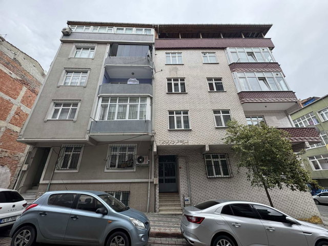 SULTANGAZİ CEBECİ MAHALLESİ GENİŞ 3+1 KİRALIK ARA KAT DAİRE