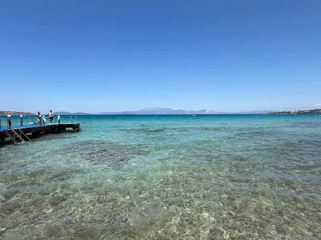 ÇEŞME BOYALIK DENİZE SIFIR SİTEDE KİRALIK 2+1/ÖZEL PLAJLI