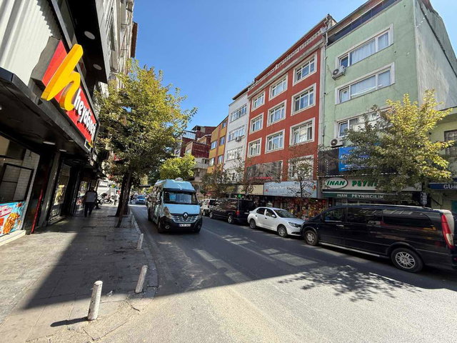 BOŞ ! KAĞITHANE HARMANTEPE CAD SATILIK BAKIMLI 1+1 DAİRE