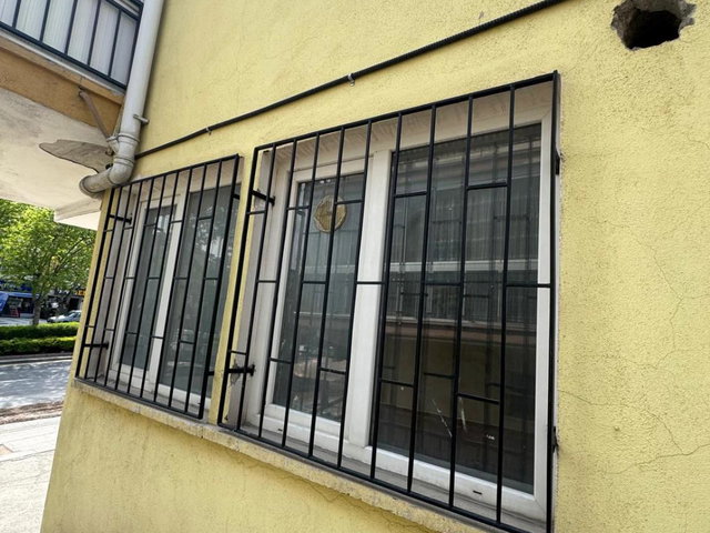 ETLIK AYVALI CADDESI ÜZERINDE | TADILATLI, MASRAFSIZ, MERKEZI KONUMDA 3+1 SATILIK DAIRE