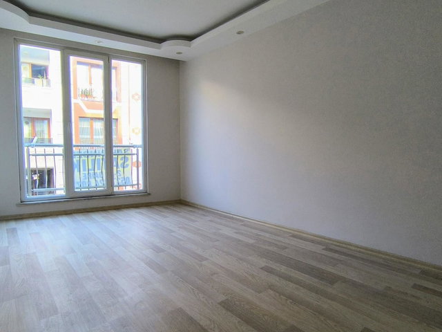 ESENYURT YEŞİLKENT'TE UYGUN FİYAT SATILIK 2+1 ARA KAT DAİRE
