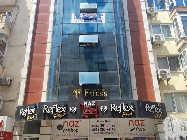 KARŞIYAKA ÇARŞI YANI | METROYA 1 DAKİKA | TİCARİ KULLANIMA UYGUN