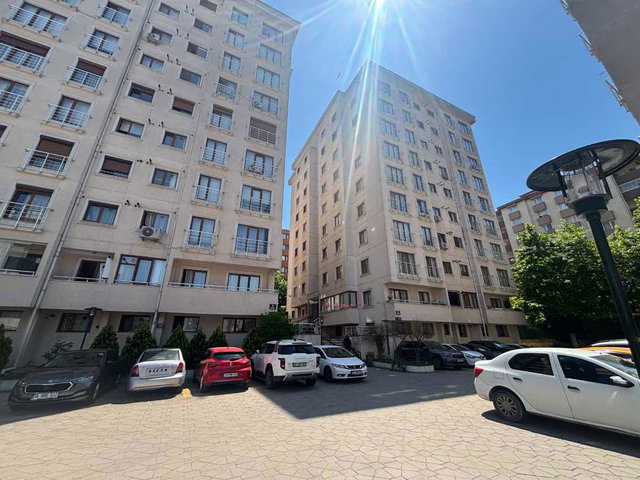 ÜMRANİYE MADENLERDE SİTE İÇERİSİNDE 3+1 ARAKAT SATILIK DAİRE