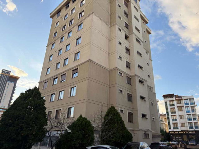 KARTAL ATALAR ÇANAKKALE CADDESINDE SATILIK GENIŞ 4+1 DAIRE