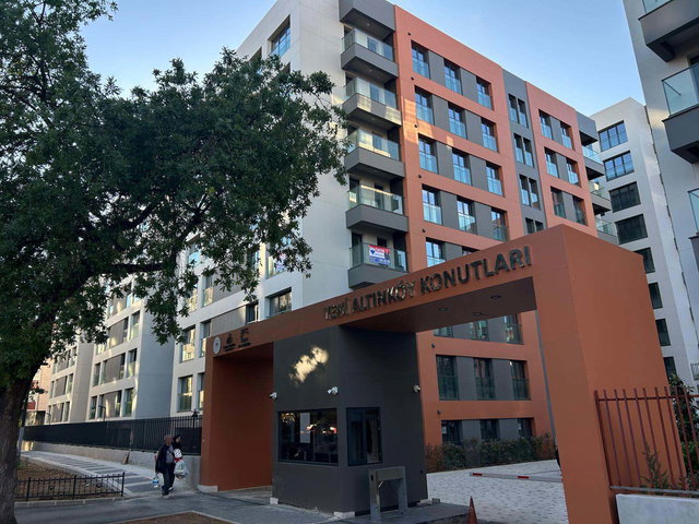 EMLAK KONUT ALTINKÖY 2 SİTESİNDE SATILIK 3+1 DAİRE