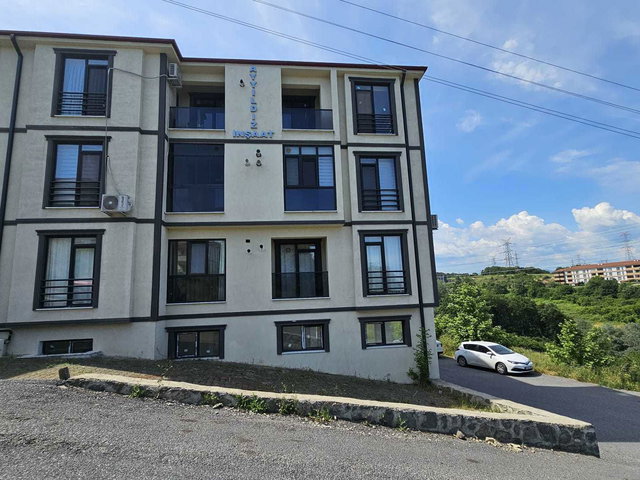 SAKARYA / SERDİVAN / KEMALPAŞA MAHALLESİ'NDE SATILIK LÜKS VE EŞYALI DAİRE