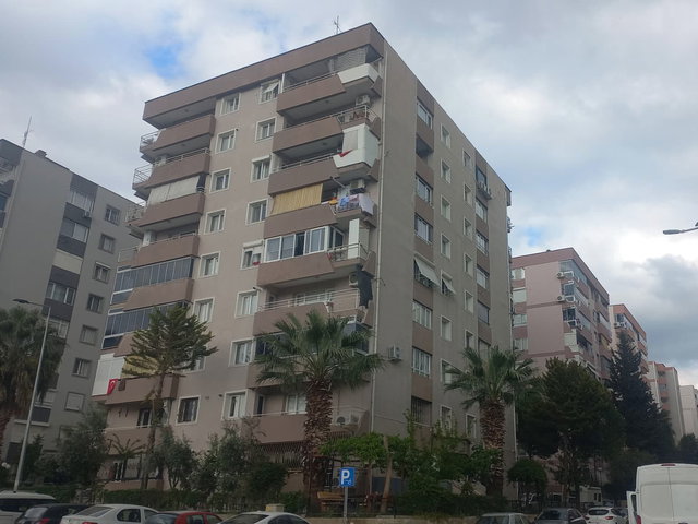İZMIR BUCA KOOP MAH. ÖNÜ AÇIK MANZARALI MERKEZI KONUM