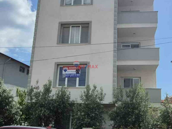 3+1 MÜSTAKİL BAHÇELİ BİNADA ARA KAT KİRALIK DAİRE
