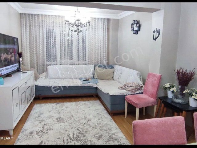 İSTANBUL GAZİOSMANPAŞA YILDIZTABYA MAHALLESİ'NDE SATILIK 2+1 DAİRE