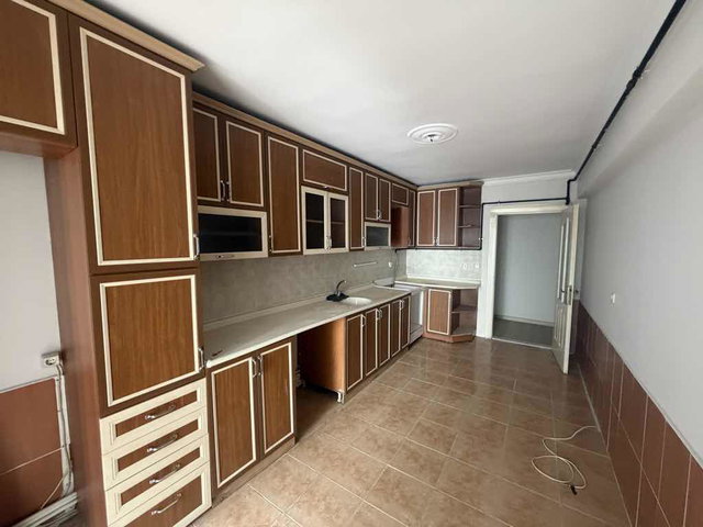 İZMİR BUCA YİĞİTLER MAH MERKEZİ KONUMDA SATILIK 3+1 DAİRE