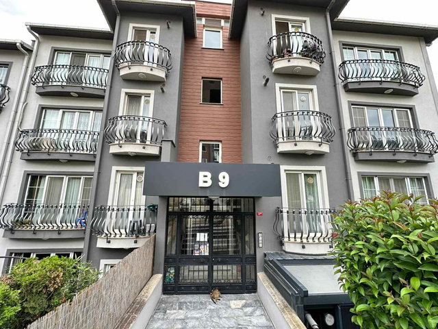 BAHÇEŞEHİR ARMİNA EVLERİ HAVUZLU OTOPARKLI SATILIK 2+1 DAİRE