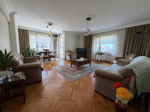 KARTAL MERKEZ'DE | DENİZ MANZARALI | 3+1 150 M2 KİRALIK DAİRE