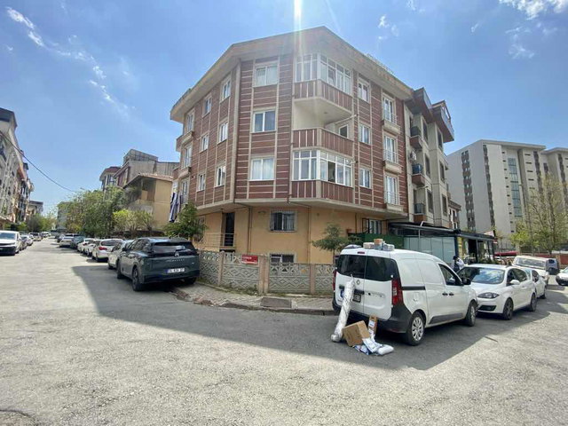 SANCAKTEPE SARIGAZİDE BALKONLU TERS DUBLEKS 2+1 SATILIK DAİRE