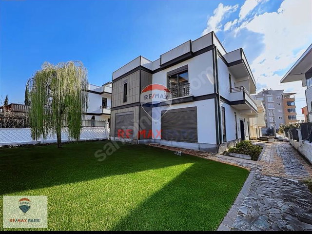 REMAX PARSTAN SON TEKNOLOJİ AKILLI 5+1 SATILIK LÜKS VİLLA
