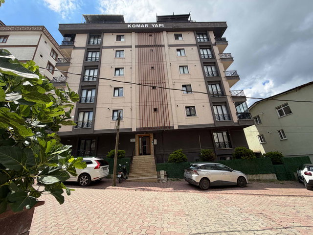 ÇEKMEKÖY ÇATALMEŞE GİRİŞ TERS DUBLEKS 2+1 87 M2