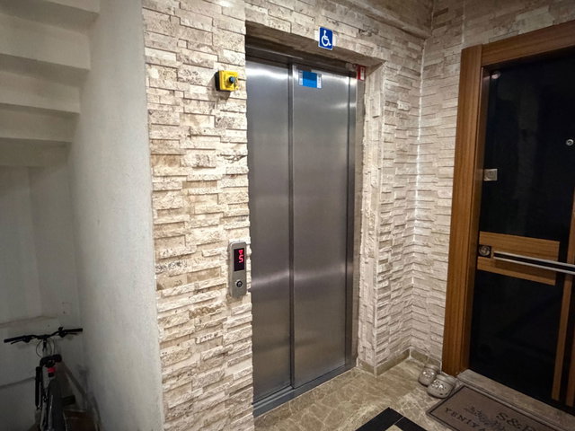 ÇEKMEKÖY ÇATALMEŞE GİRİŞ TERS DUBLEKS 2+1 87 M2