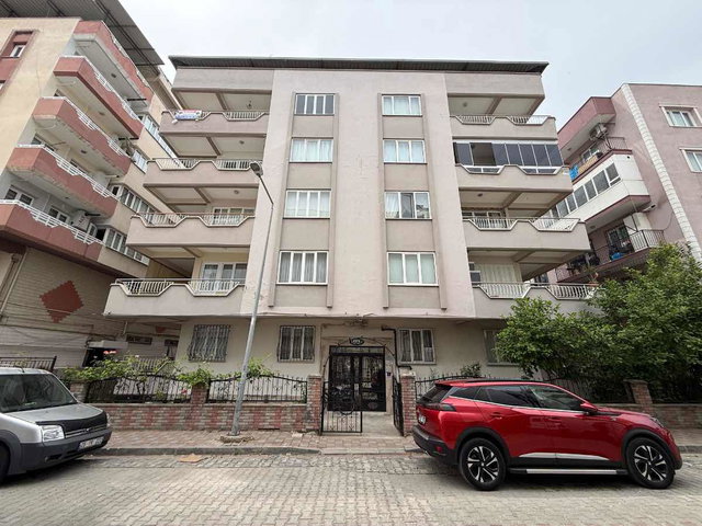 REMAX PIN'DEN ZEYBEK MH.'DE GENIŞ L SALONLU, DOĞALGAZLI KIRALIK 3+1 DAIRE
