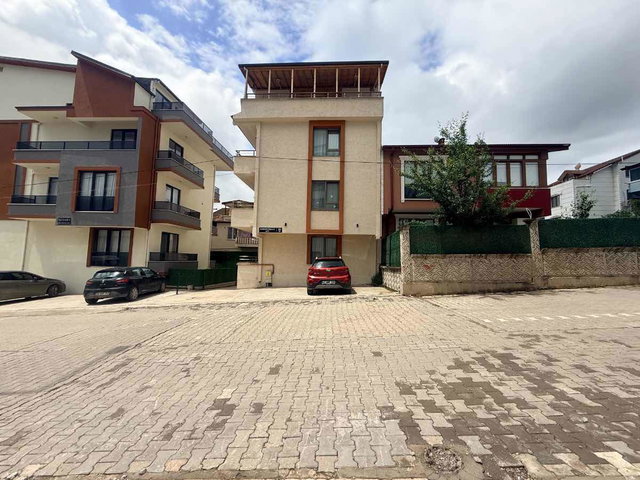 BAŞISKELE YEŞİLYURT MH.DE EŞYALI KİRALIK 2+1 DAİRE
