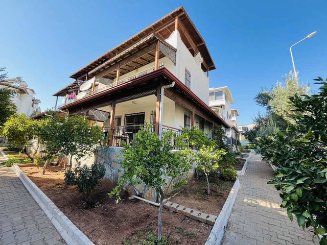 AKBÜK’TE DENİZE 650 METRE SATILIK KÖŞE YAZLIK