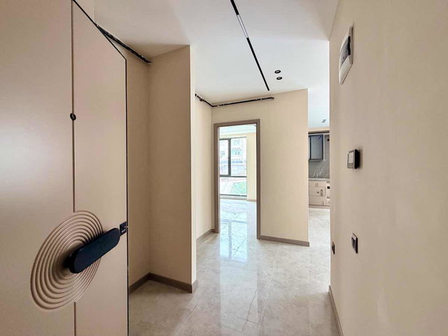 DURUŞEHİR'DE SIFIRI OTURUMA HAZIR LÜKS 1+1 GENİŞ DAİRE