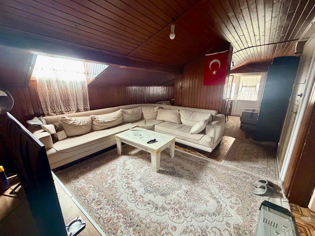 SANCAKTEPE EMEK MAHALLESI GENIŞ TERASLI SATILIK 2+1 DAIRE