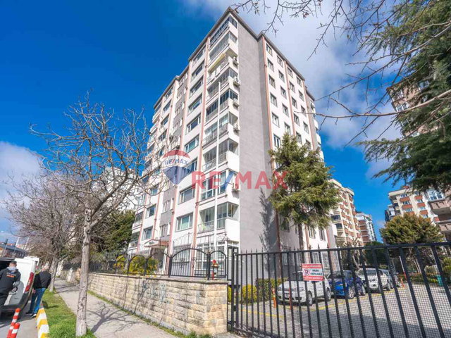 REMAX GELİŞİMDEN ATATÜRK BULVARI ÜZERİNDE PINAR APT  KISA KATLI 3+1 SATILIK DAİRE