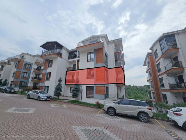 REMAX MYRADAN BAŞİSKELE ÜSTPARK YUVACIK SİTESİ ARAKAT 2+1 DAİRE